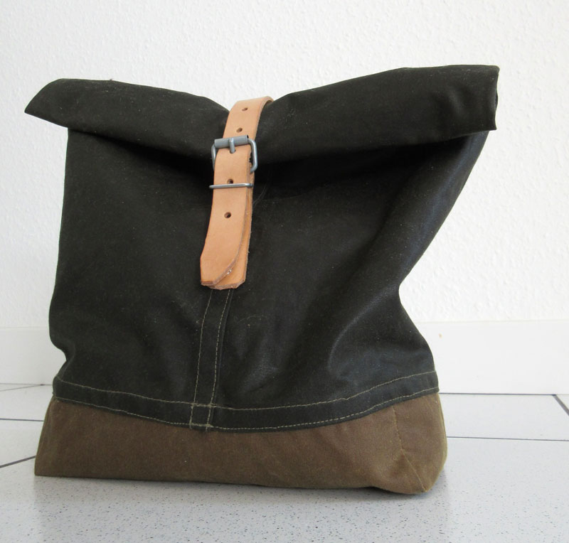 Ledergurt mit Schnalle 0