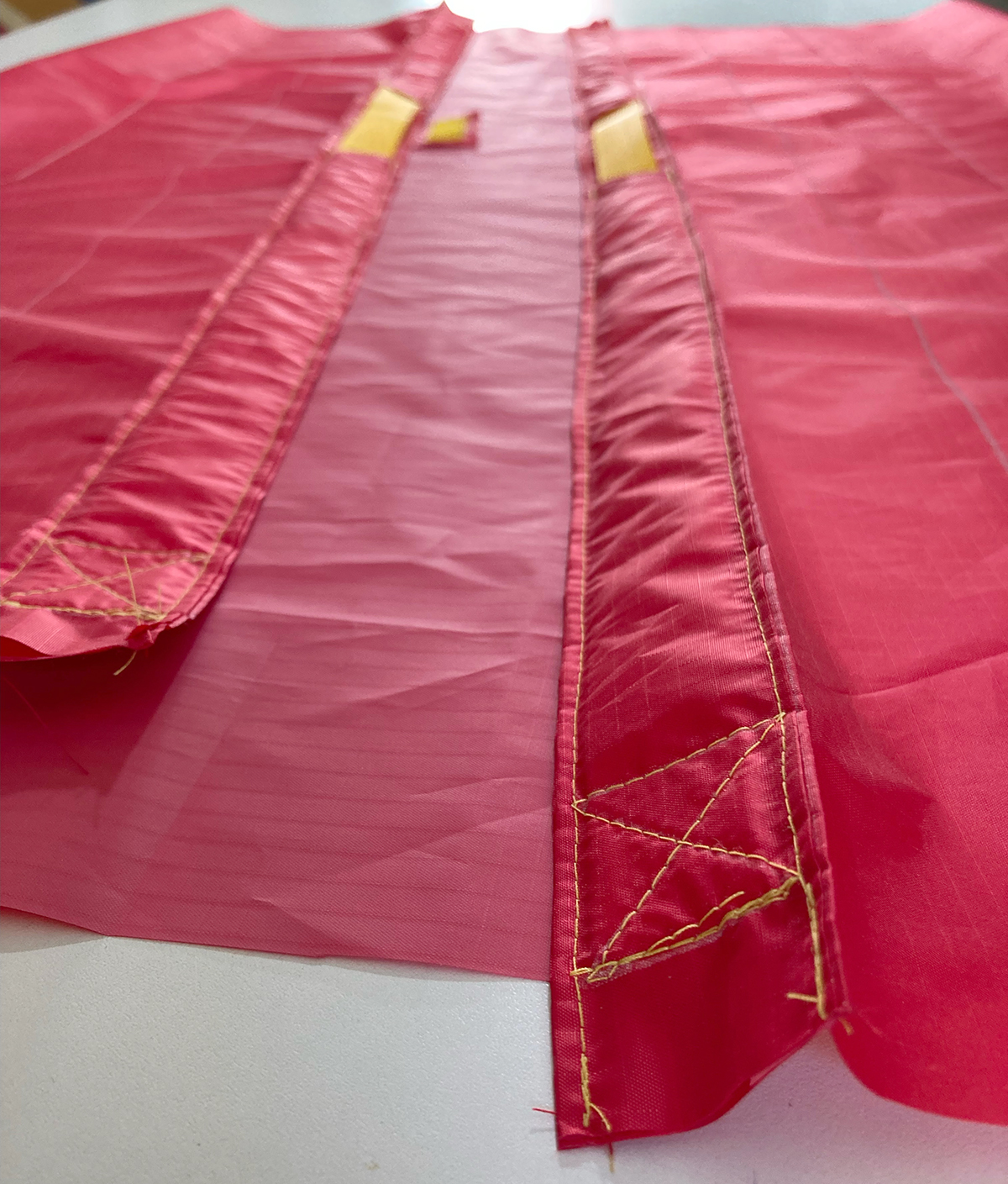 Gurtbänder fest nähen