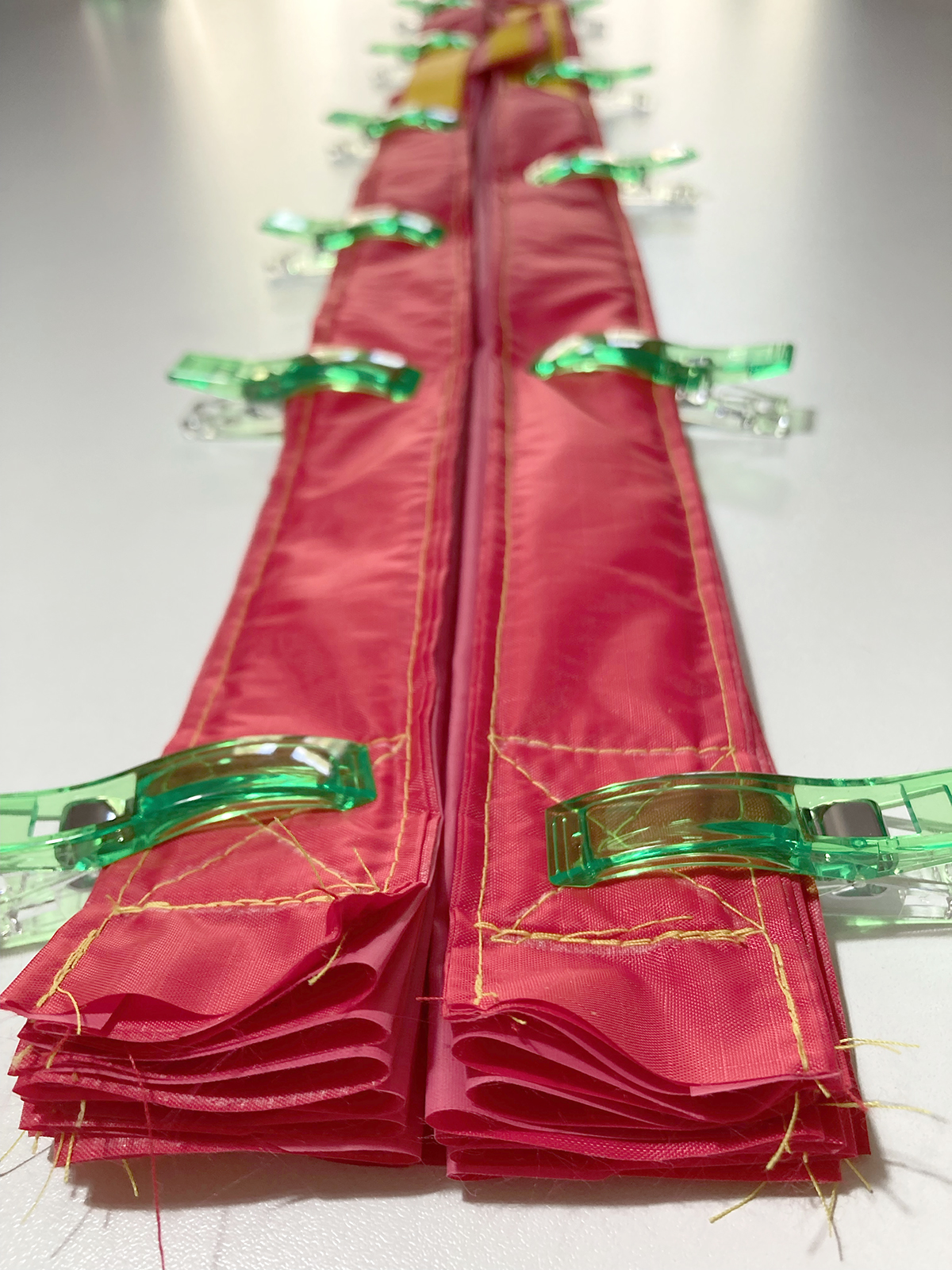 Tasche zusammen falten