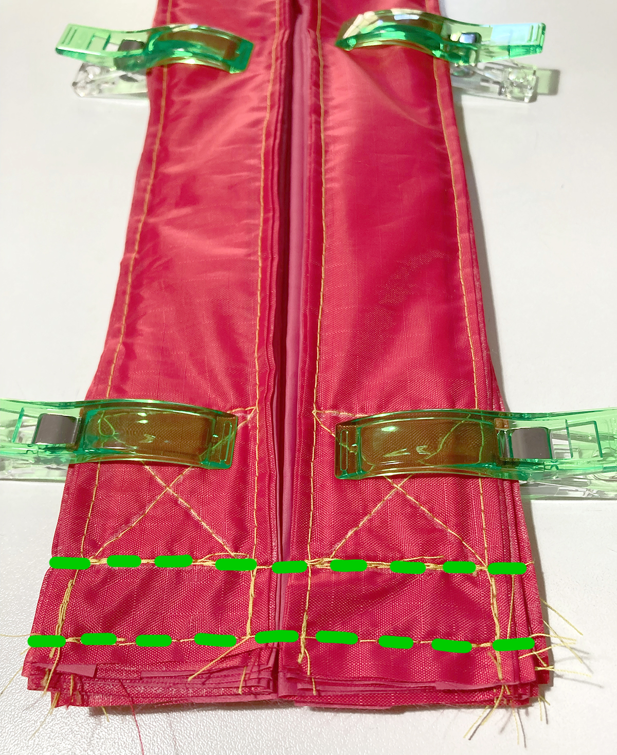 Zieharmonika zusammen nähen